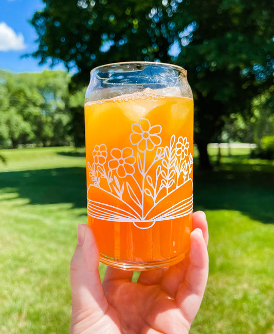 Book Lovers Glass Cup