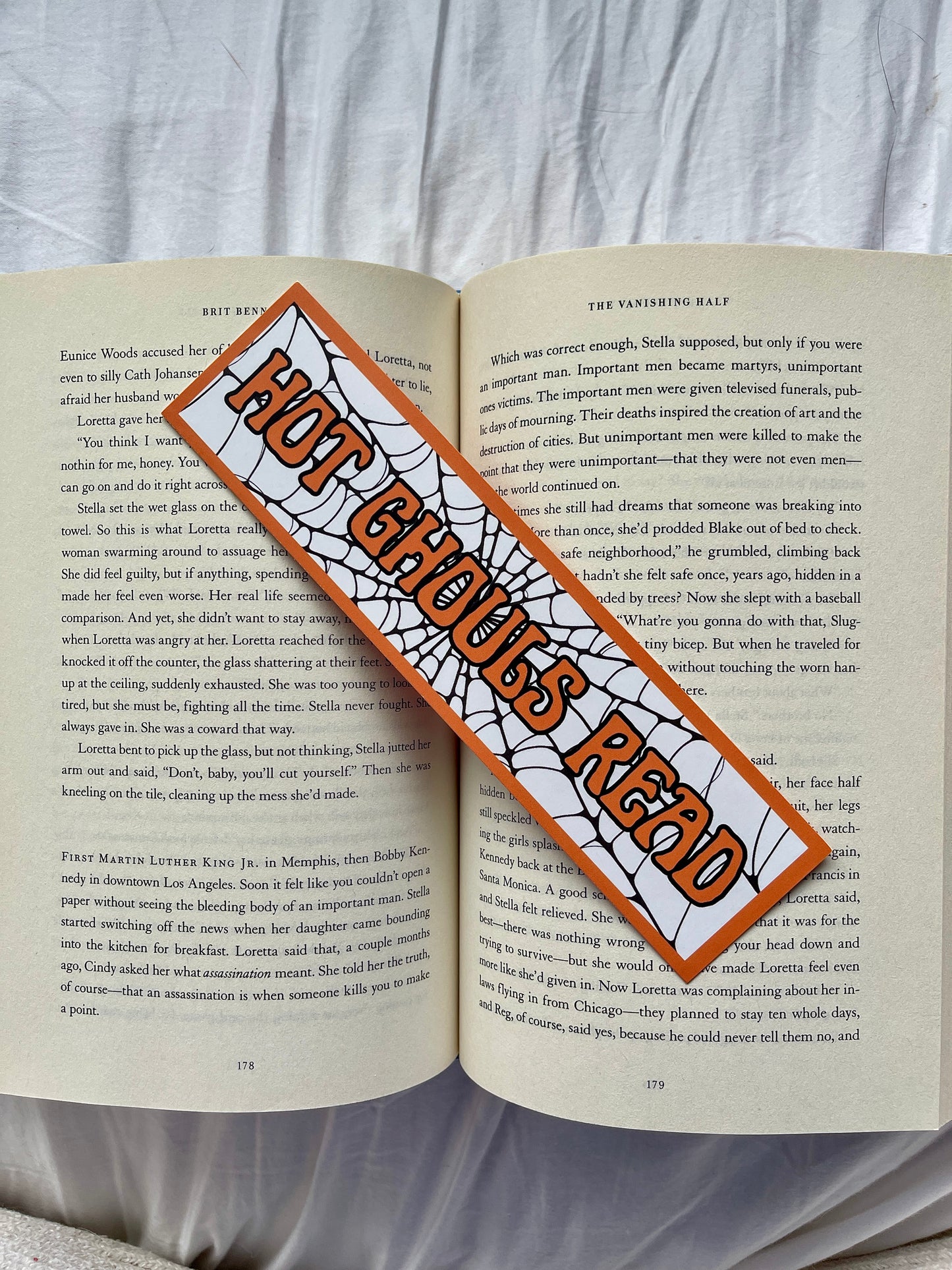 Hot Ghouls Read Bookmark